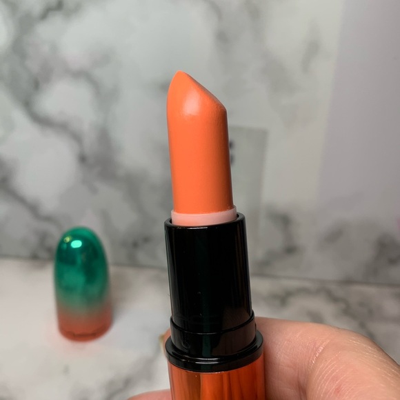 TUMBLE DRY WASH & DRY Lipstick MAC - Picture 5 of 14